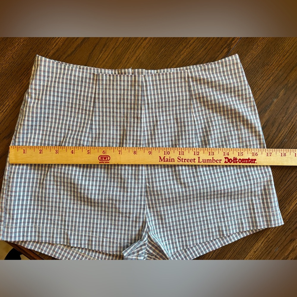 Urban Outfitters High Waisted Plaid Shorts Size Small - Picture 12 of 12